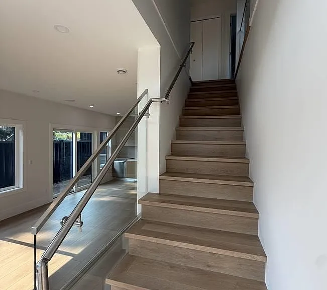 9XX Westmount Dr — Photo 11