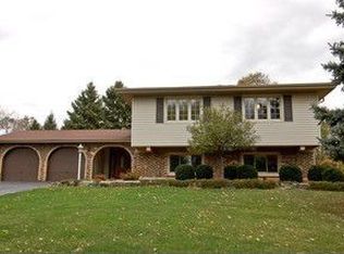 1N711 Park Blvd, Glen Ellyn, IL