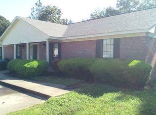 118 Park Cir #B, Starkville, MS 39759