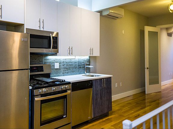 4th image of 220 Himrod St APT 1L