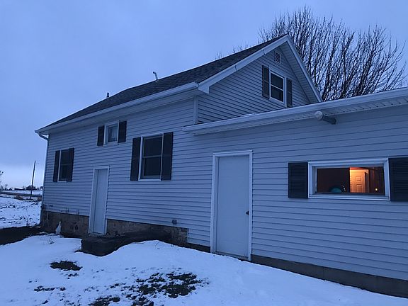 view of the back of the home