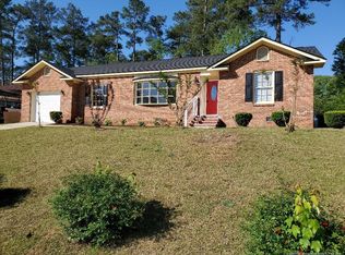 5706 Weatherford Rd, Fayetteville, NC 28303