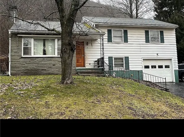 2 Park Pl, Delhi, NY 13753