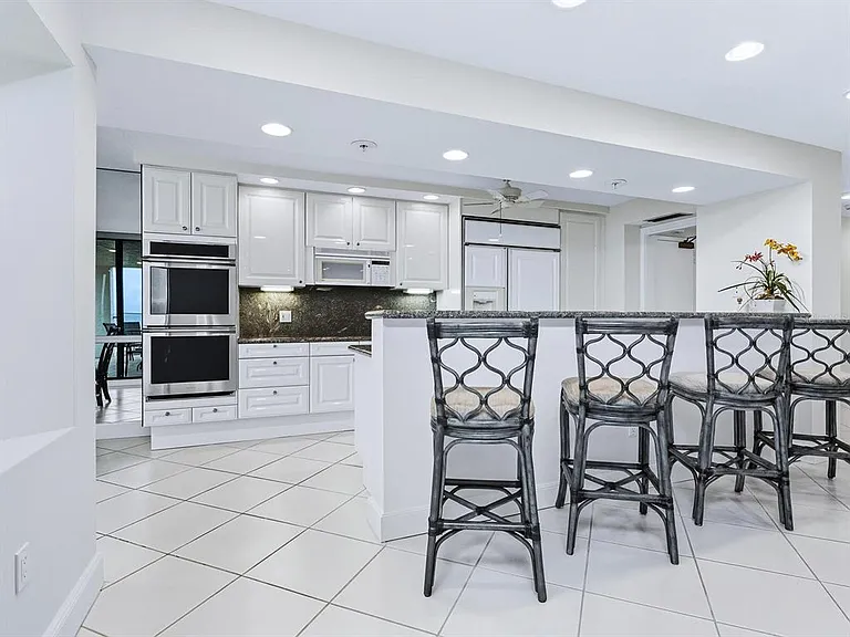 1511 Gulf Of Mexico Dr #201 — Photo 8