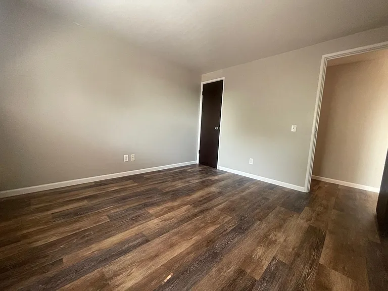 1120 Ann St #13 — Photo 15