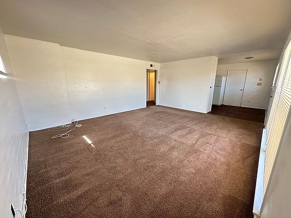 5th image of 72256 Sunnyslope Dr