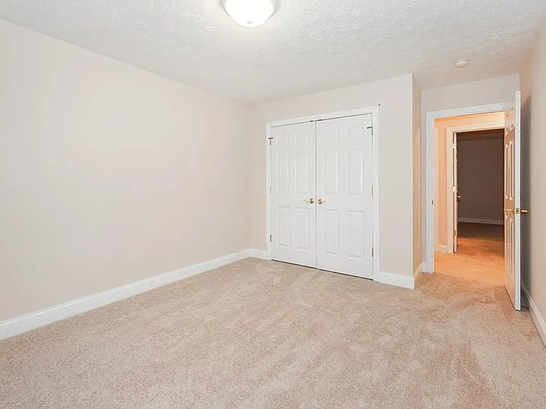 3729 Edgehill Dr — Photo 32