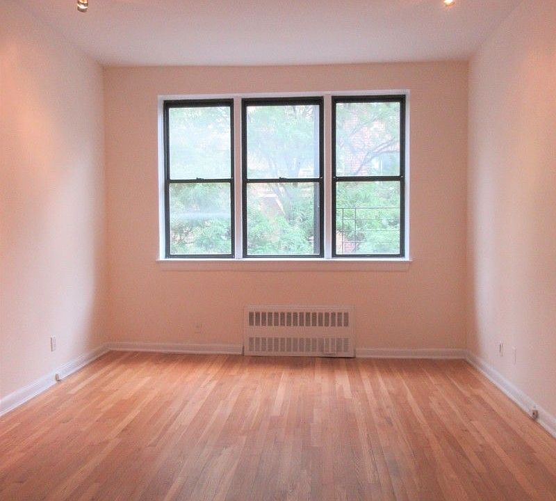 2nd image of 408 E 83rd St APT 2b
