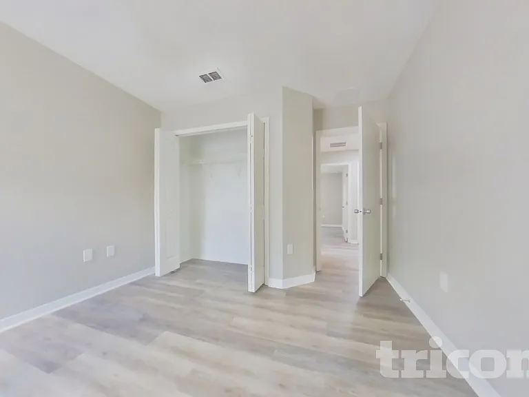 408 E Idlewild Ave — Photo 12