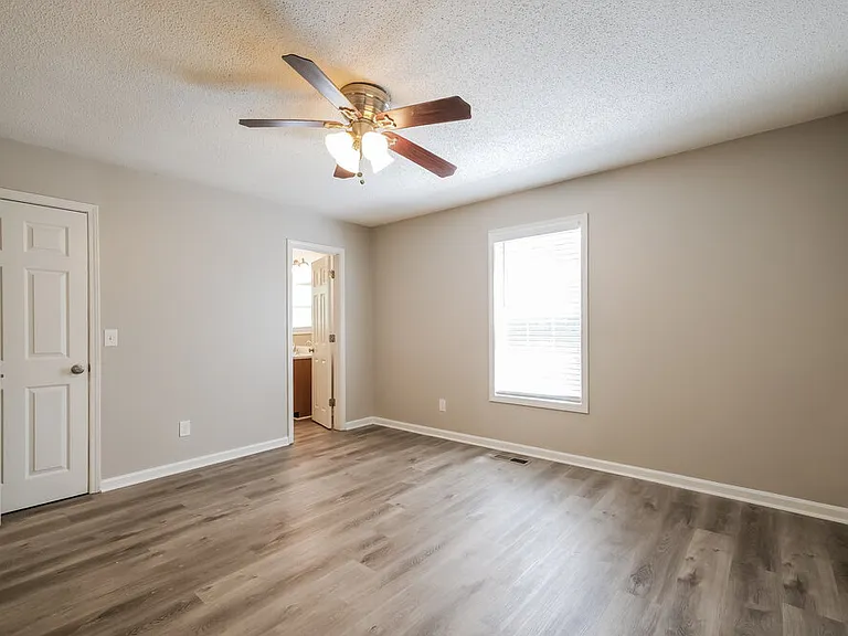 116 Brentwood Ct — Photo 13
