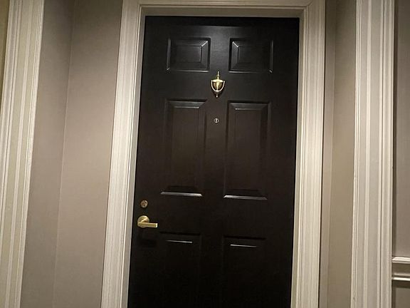 4th image of 1625 International Dr Unit 210