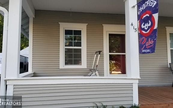 4th image of 415 N 11th St
