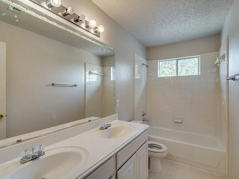 3949 Windford Dr — Photo 14