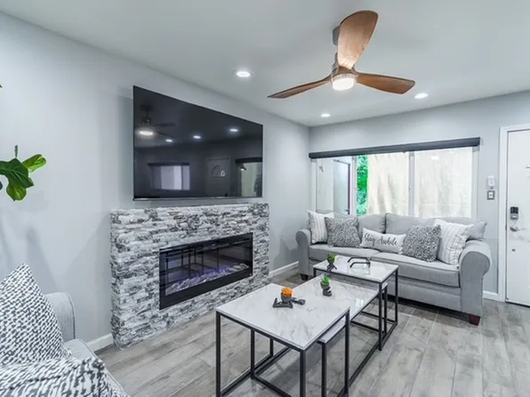 350 E Desert Inn Rd Unit H203, Las Vegas, NV 89109