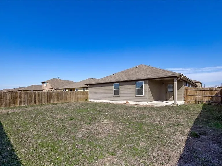222 Camellia Dr — Photo 29