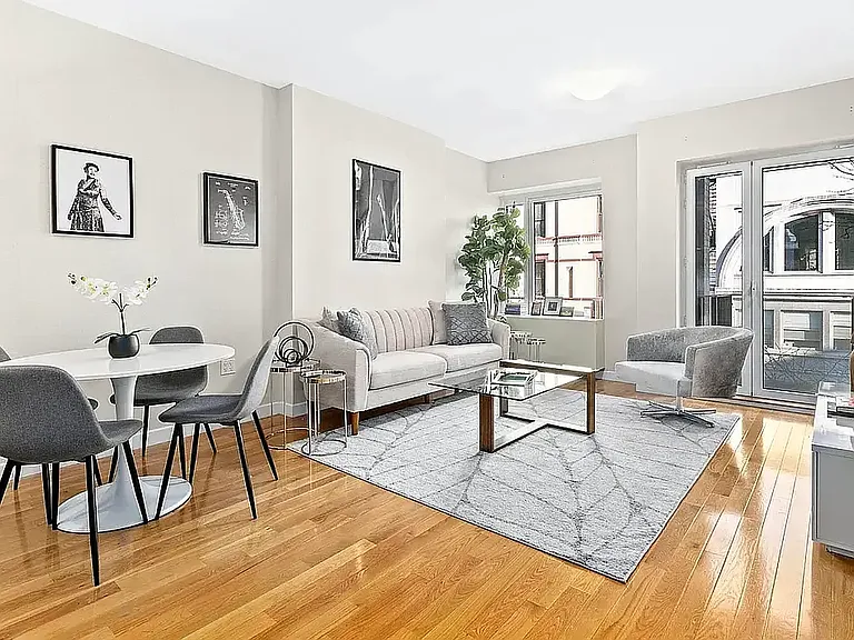 454 W 54th St #8A — Photo 1