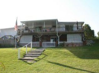 5199 Shoreline Blvd, Waterford, MI