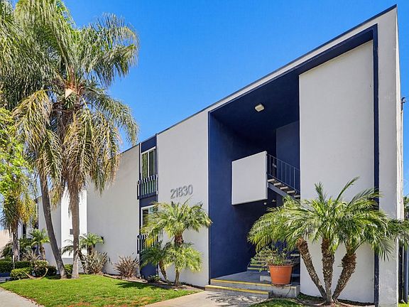 3rd image of 21818 Figueroa St #16-R