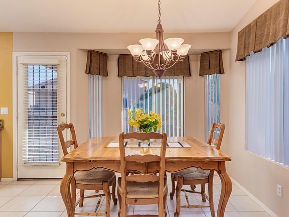5th image of 1451 E Bellerive Dr