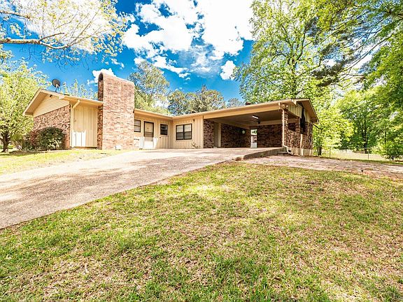 4th image of 1222 Crestwood Dr