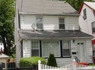 21625 114th Ave, Cambria Heights, NY 11411