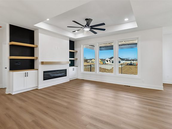 4th image of 17323 Brookview Dr