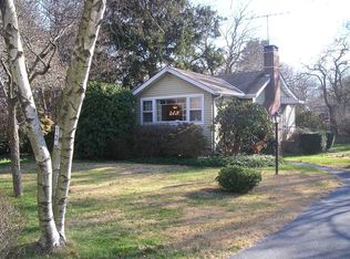 12 Cedar Dr, Miller Place, NY 11764