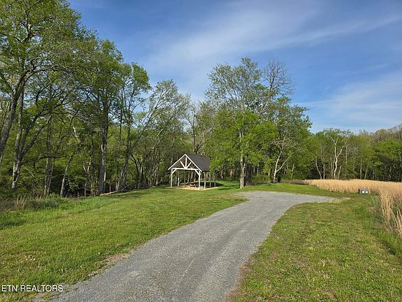 3rd image of River Ridge Rd