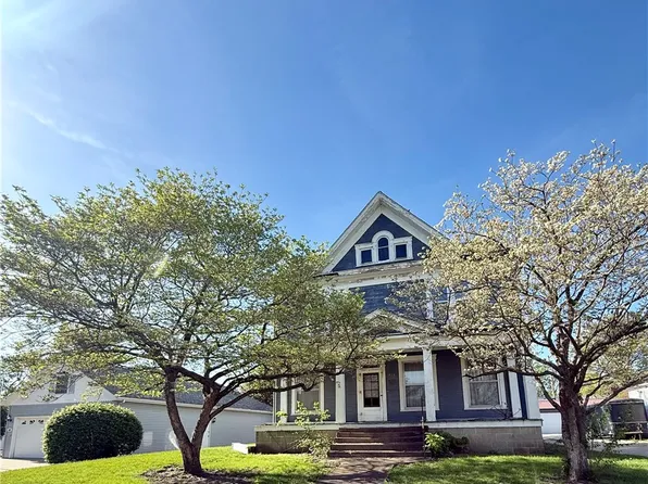 426 W Madison St, Paris, IL 61944