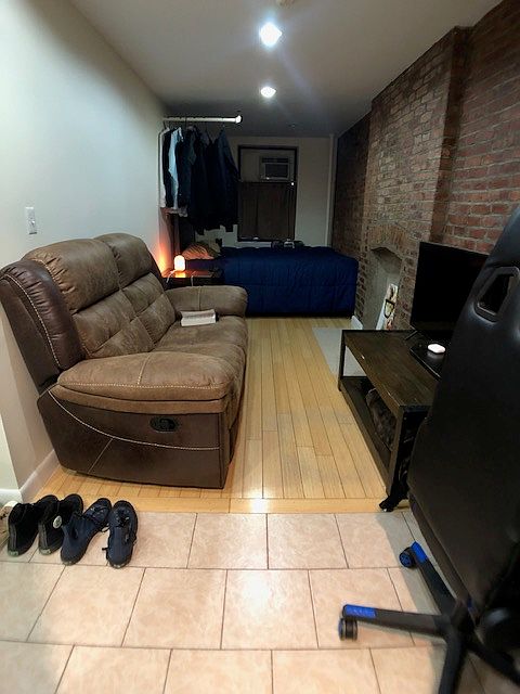 1st image of 323 W 30th St APT A2