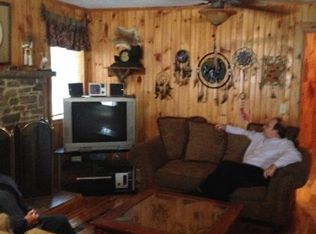 623 Baskins Creek Rd, Gatlinburg, TN 37738