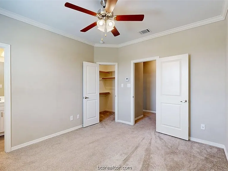 2027 Harvey Mitchell Pkwy S — Photo 24