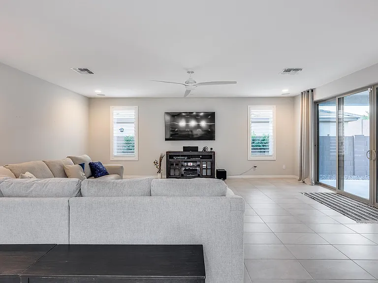 7308 W Tombstone Trl — Photo 36