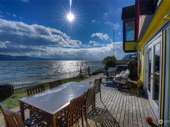 24220 N Hwy 101, Hoodsport, WA 98548