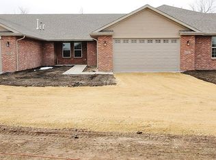 11634 Willowbrook Rd, Roscoe, IL 61073