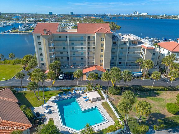 2nd image of 546 Marina Point Dr #5460