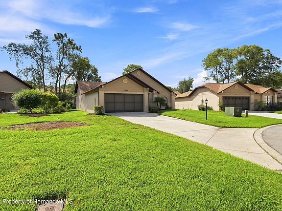 5th image of 6706 Oak Cluster Cir