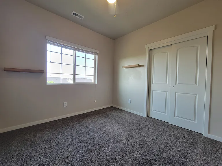 223 E Jordan Ridge Blvd #109 — Photo 11