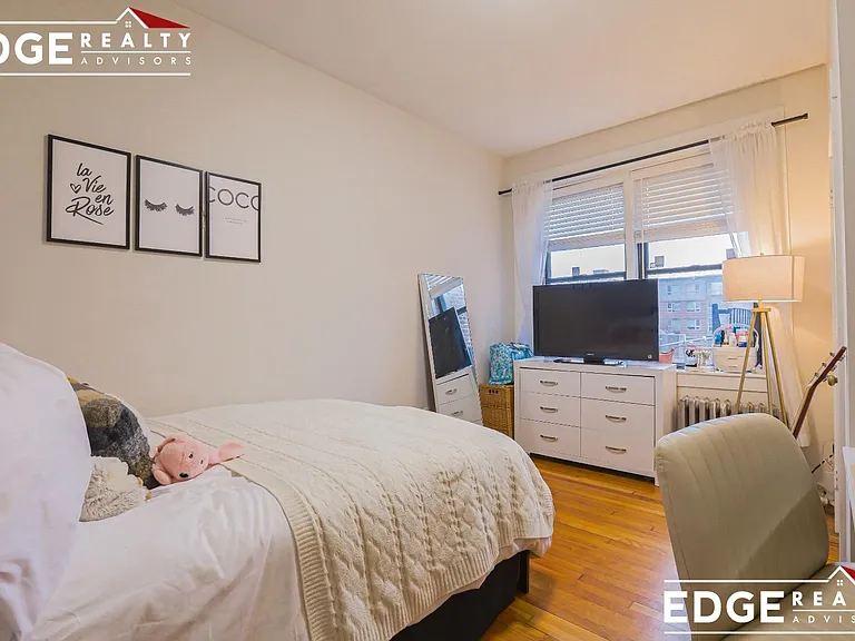 11 Gorham St #9A — Photo 13