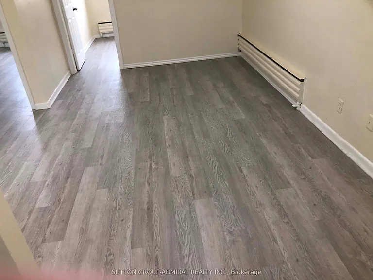 2839 Bathurst St #1 — Photo 17