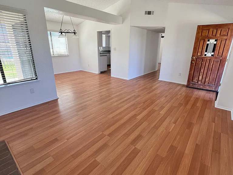 4517 Chaney Ln — Photo 15