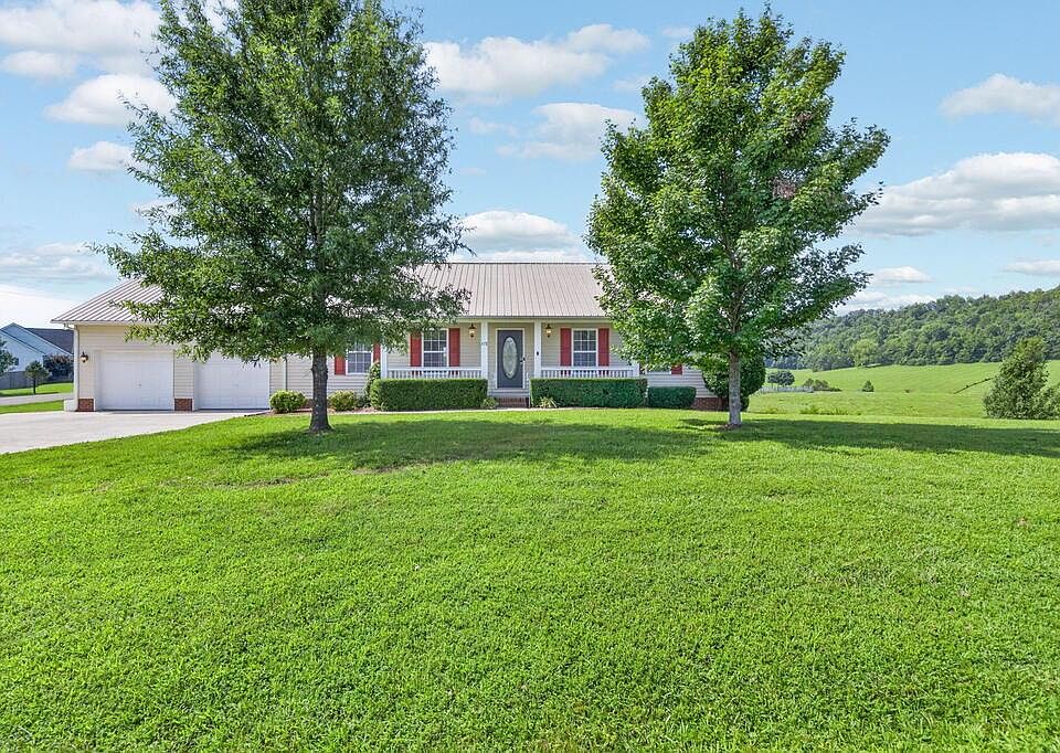 1st image of 478 Imperial Dr