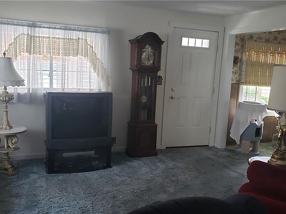 5th image of 449 Durston Ave