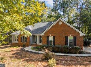 145 Crest View Dr, Jefferson, GA 30549