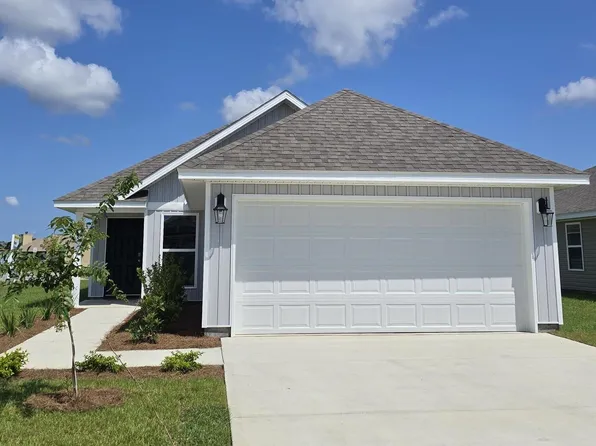 8305 Park Place Dr, Panama City, FL 32404