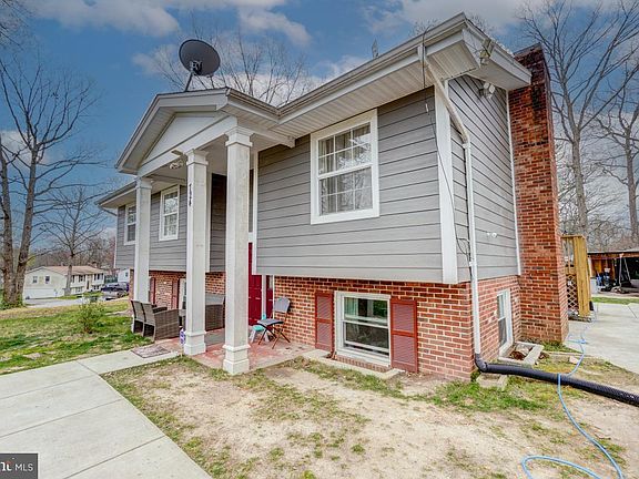 3rd image of 724 Sherwood Ln