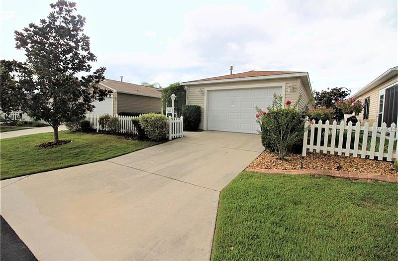 1st image of 309 Katherine Pl