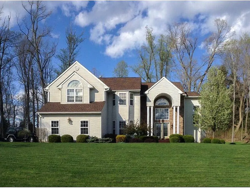 58 Firethorn Dr photo 1