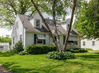 334 Clough St, Waterloo, IA 50701