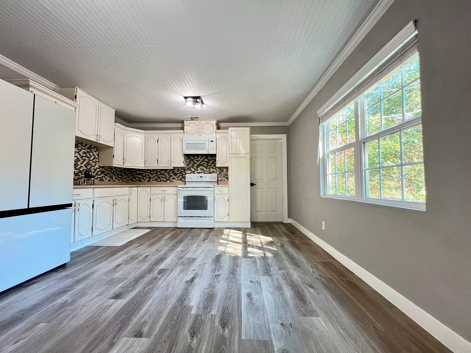 2 bed, 936 sqft, $1,275 — Photo 4